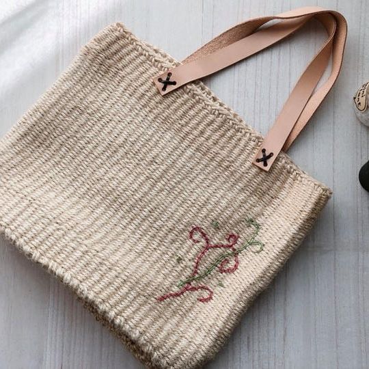 【1点物】手染め麻ひも 輪織りバッグ　オフホワイト（送料無料）