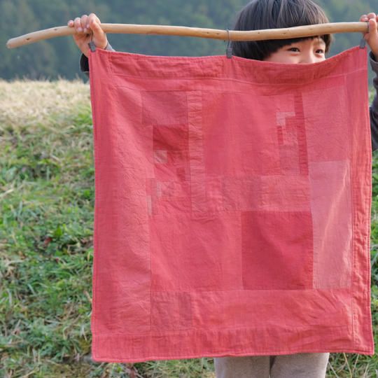 草木染めパッチワークの風呂敷【約５０cm】