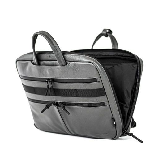 【限定32名 早割20％】JIG2 / ブリーフリュック（CHARCOAL）1個+レザーワックス1個