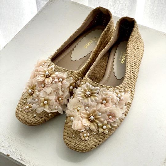 4.アジサイフラットシューズ