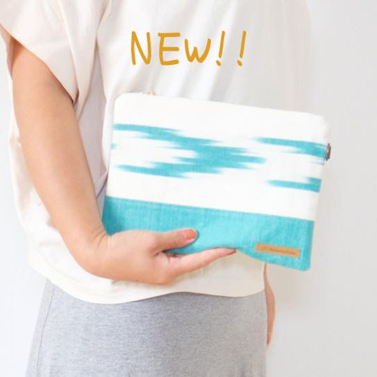 「行った気分になれる」伝統生地クラッチバッグ＋「マヨルカ島の写真付き」サンクスカード007