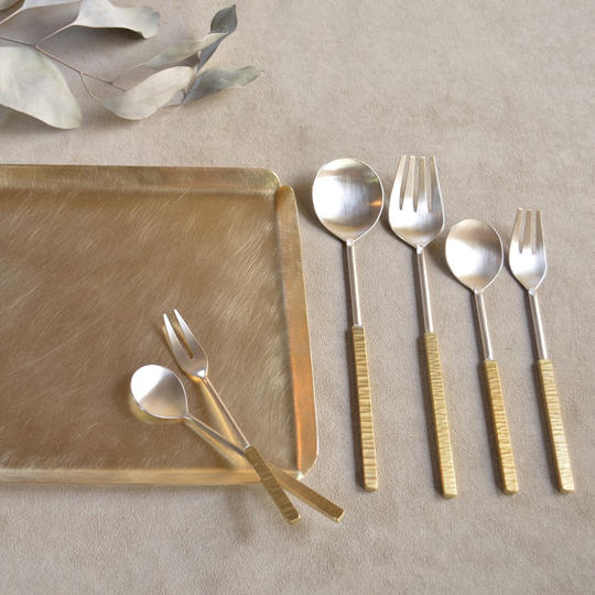 真鍮トレー・カトラリーの７点セット