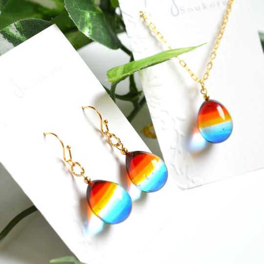 Rainbowネックレス・ピアスorイヤリングセット
