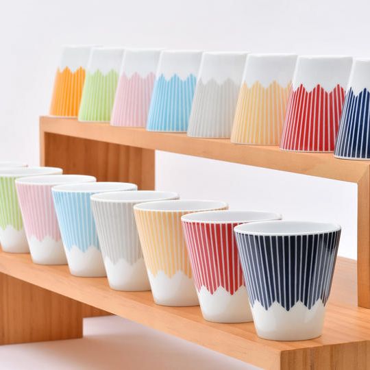 富士山モチーフ　カップ（Ｈ） パステルカラー４色セット（プチ皿４個付き）