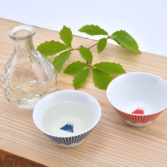 富士山モチーフ　カップ（Ｌ） モダンカラー４色セット（プチ皿４個付き）