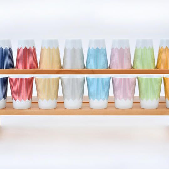 富士山モチーフ　カップ（ＨＬ） モダンカラー４色セット（プチ皿４個付き）