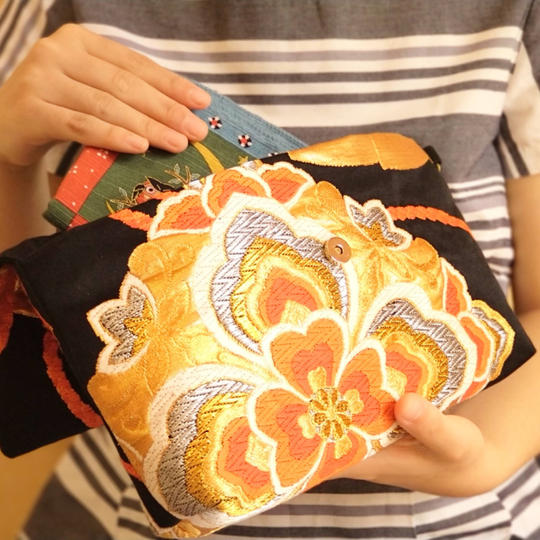 クラッチバッグ　西陣織の帯　①