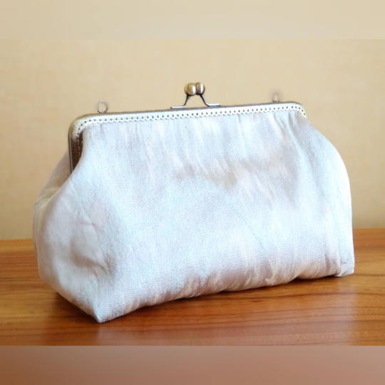 がま口バッグ　銀の帯　①