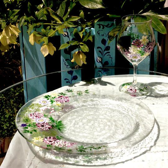 【セットがお得！】受注制作。円型花のごちそうプレート27㎝と耐熱ワイングラス（スカビオサと時計草)