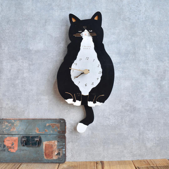 ハチワレ猫＊ショートの木製振り子時計