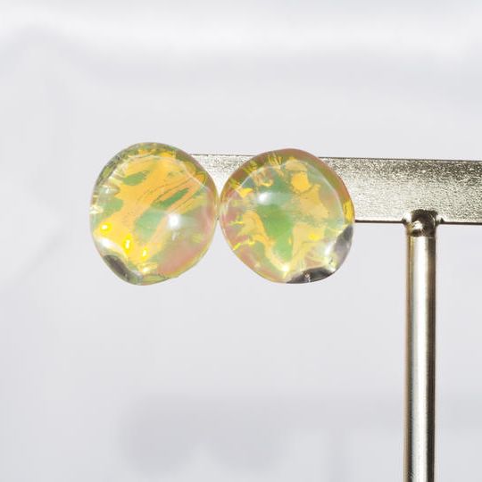 レモンのようなフレッシュ感「イエロークリアピアス・イヤリング」