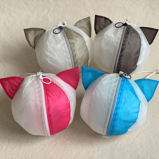 コーデュラリップ　紙風船ポーチ　ネコ　+端切れ