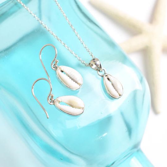 【限定作品】シェルネックレス＋シェルピアスのセット