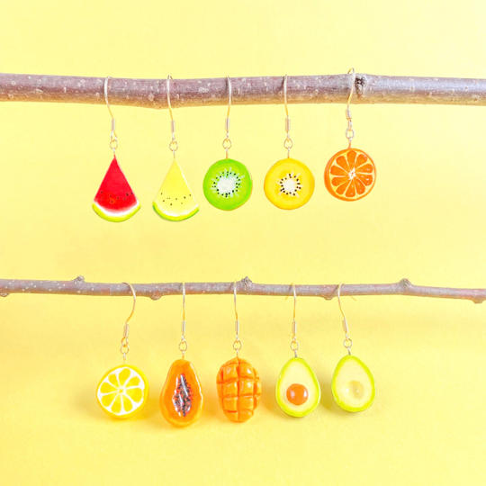 【真夏の果実】揺れるピアス1ペア