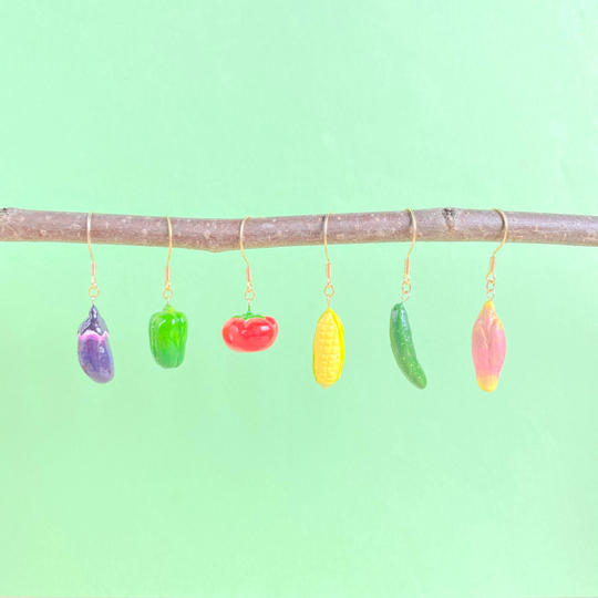 【夏野菜】揺れるピアス1ペア