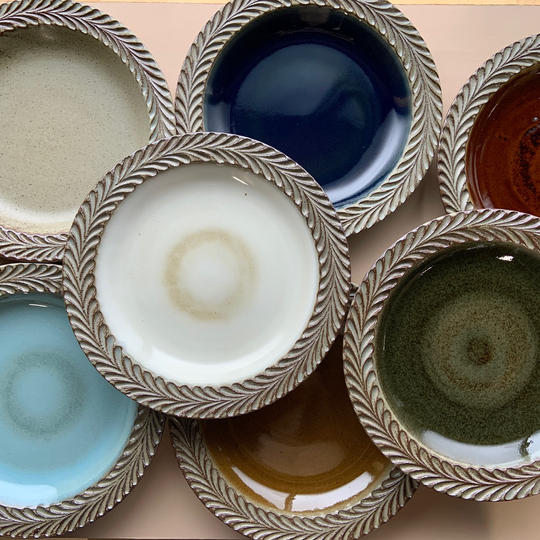 【新作！先行発売】７色から選べる　ロリエ リムプレート 大１枚（送料込み）