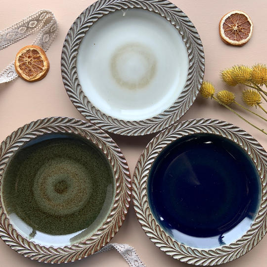 【新作！先行発売】７色から選べる　ロリエ リムプレート 大３枚（送料込み）