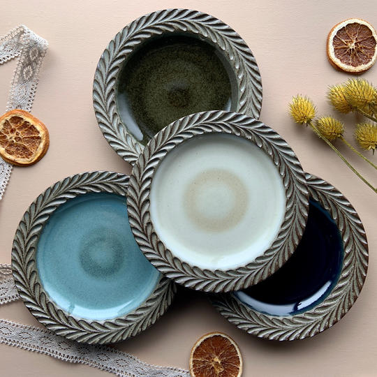 【新作！先行発売】７色から選べる　ロリエ リムプレート 小４枚（送料込み）