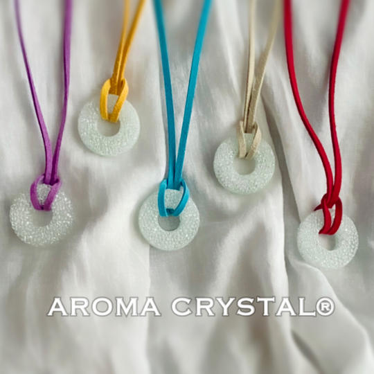 幸せが続く、つながる、リースネックレス