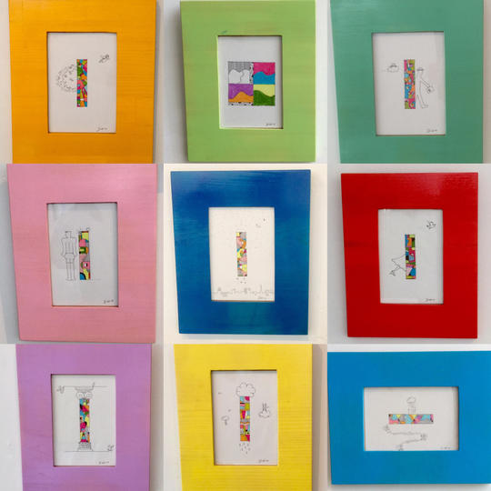 色家具　アクセントフレーム