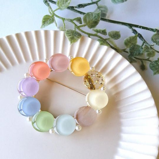 カラフルブローチ