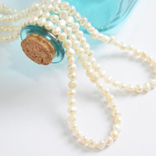 世界にたった一つ上品な大人のバロックパールネックレス