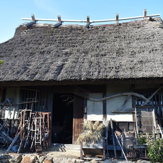 資料館招待券４枚（沙羅を愛でる会に利用可）＋創設者・故島津弥太郎のCD　※かや六束分の資金に充当