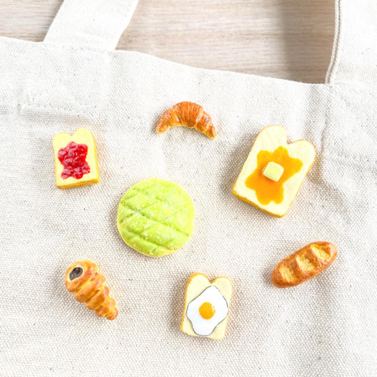 【パン】ブローチ