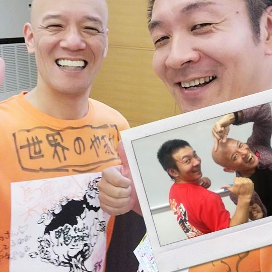 灼熱のライブTシャツデザイナーが手がける re:)mote プレミアムTシャツ