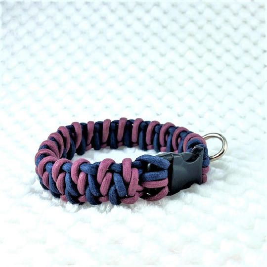 レーズンとネイビーのマクラメ編み綿ロープ首輪