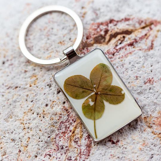 四つ葉 キーホルダー