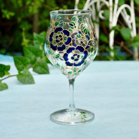 【Creema初出品！多用途！耐熱ワイングラス】アイスも！ホットも！電子レンジもOK！“青いレース薔薇”