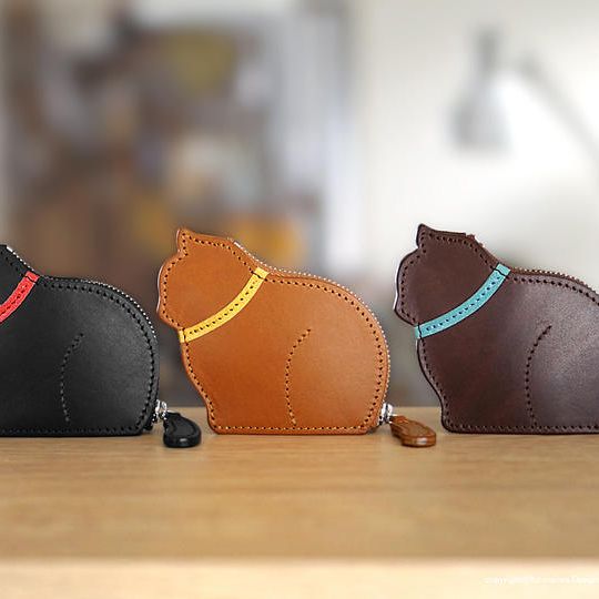 新しくなった「お座りするコインケース」お好きなカラー１つ 10%OFF