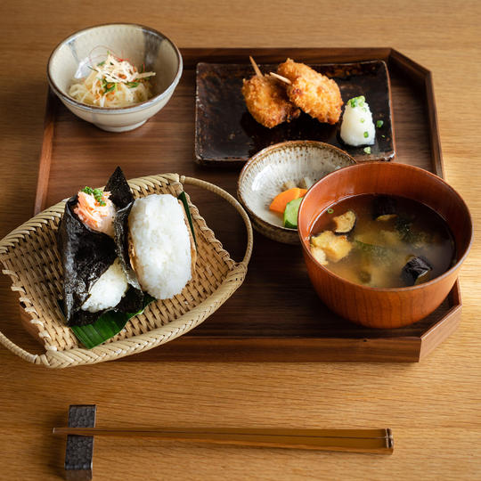 御礼状+イタルおむすび定食引換券×1枚(炊塩1個付)