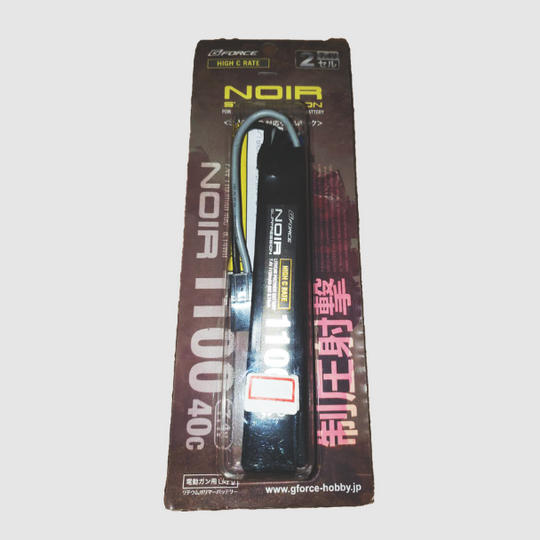 リポバッテリー7.4ボルト放出量40C容量1100ミリアンペア