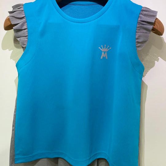 【ラウンドネックシャツ】１枚　カラー：２種類