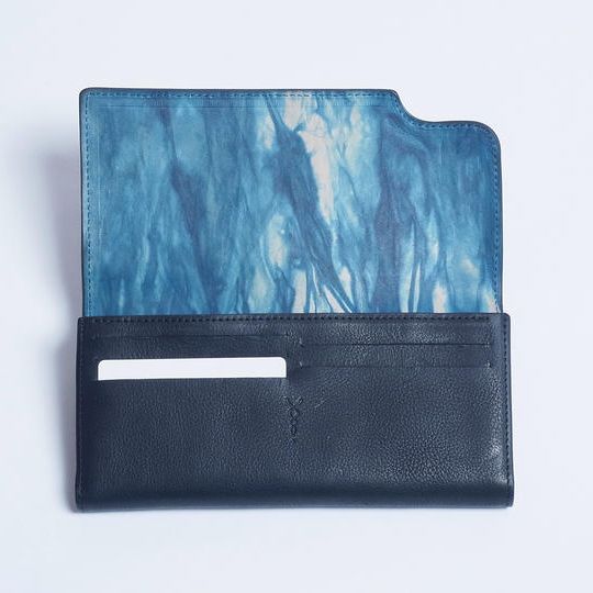 spin〈福山レザー藍染〉長財布