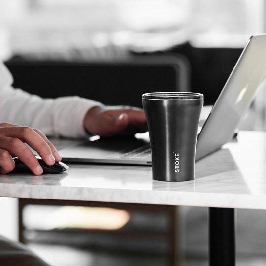 新色! STTOKEサーモカップ ガンメタルグレー Sサイズ 60枚 送料込4908円(税込)  定価の13%off