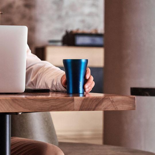 新色! STTOKEサーモカップ スティールブルー Sサイズ 60枚 送料込4,908円(税込)  定価の13%off