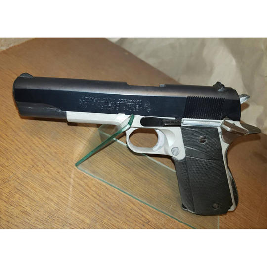 東京マルイ製ガスブローバックハンドガン COLTガバメントベースカスタム ターミネーター2ガバメント