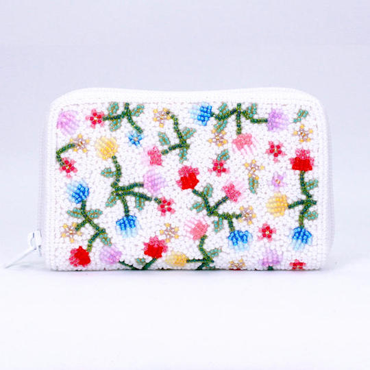 カスタムオーダーメイドビーズ刺繍小財布(ベリー柄・白)