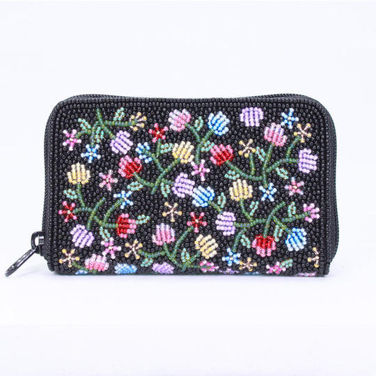 カスタムオーダーメイドビーズ刺繍小財布(ベリー柄・黒)