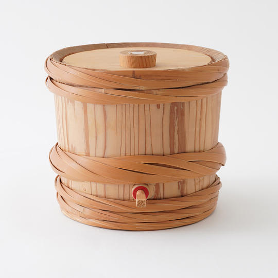 桜と【杵の川】オリジナル樽酒 4.5Lのセット