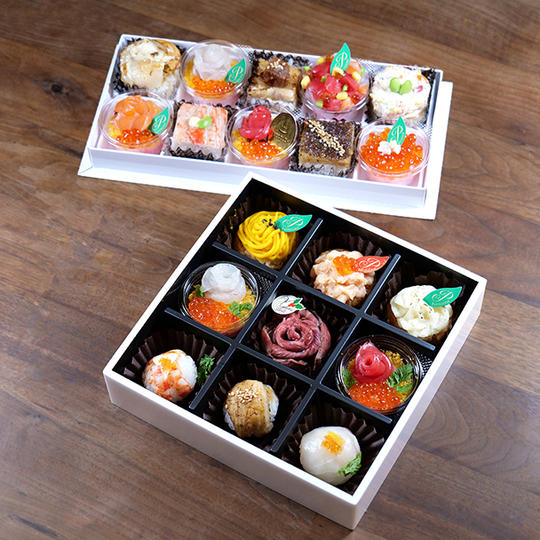 【セット割22％オフ】クリスマスデコ寿司1個 ＋ デコふーる1個