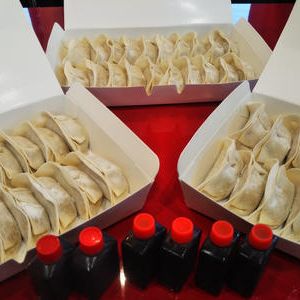 冷凍生餃子×３箱（北海道　沖縄　離島除く）