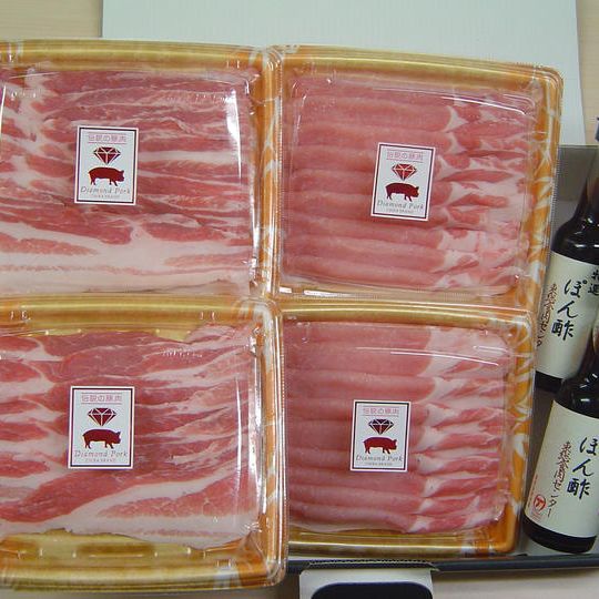 ダイヤモンドポークでしゃぶしゃぶを満喫セット！　　　　　　　　　　ロース・バラのセット（総量800ｇ）