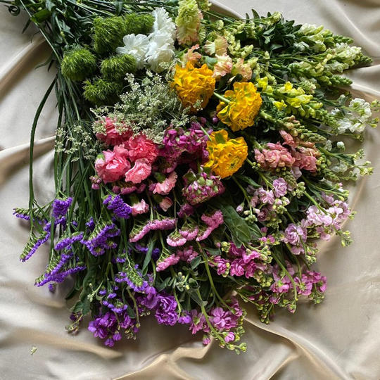 南房総の切り花詰め合わせ　Ｌサイズ