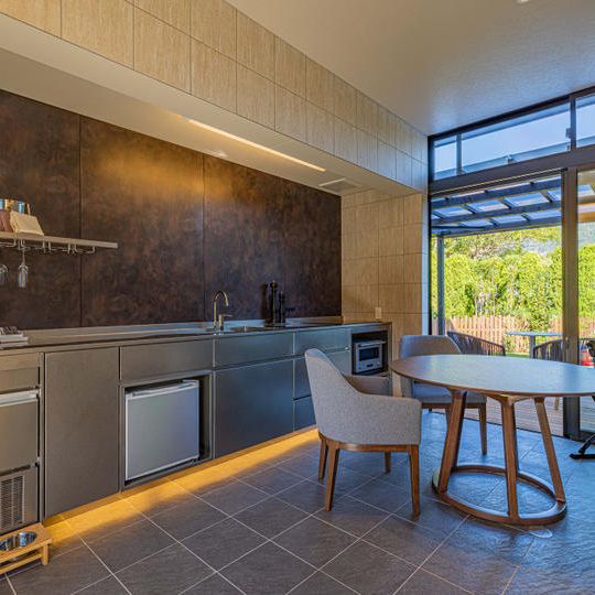 【1組2名様/1泊2日/5月-10月宿泊】amane MAISONETTE TYPE メゾネットルーム