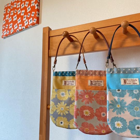 花柄ばね口ポーチ