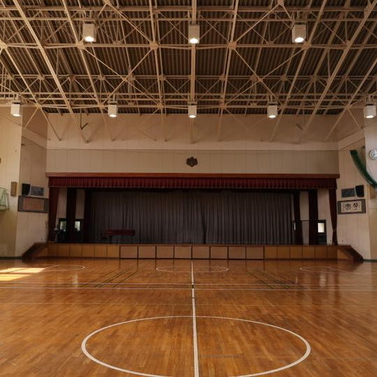 電子メールにてお礼状＆記念誌にお名前掲載＆記念誌のPDF版＆学校紹介動画＆祝賀会ご招待